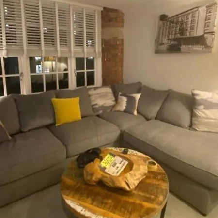 Cocoa Suites-2 Bed-city Centre-pets-parking *