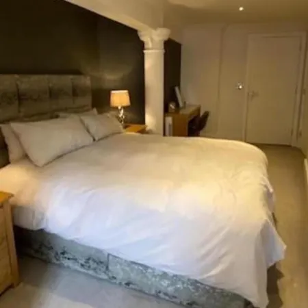 Apartment Cocoa Suites-2 Bed-city Centre-pets-parking