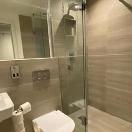 Cocoa Suites-2 Bed-city Centre-pets-parking Apartment *